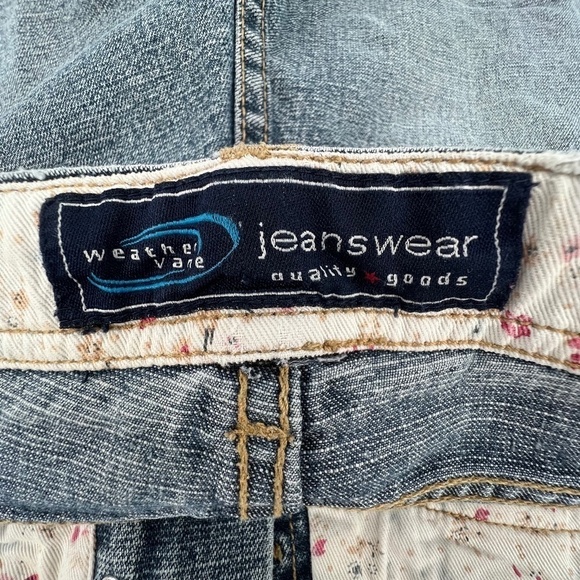 Weather Vane Cut Off Button Fly Jean Shorts Size 32 Women's - Picture 2 of 7